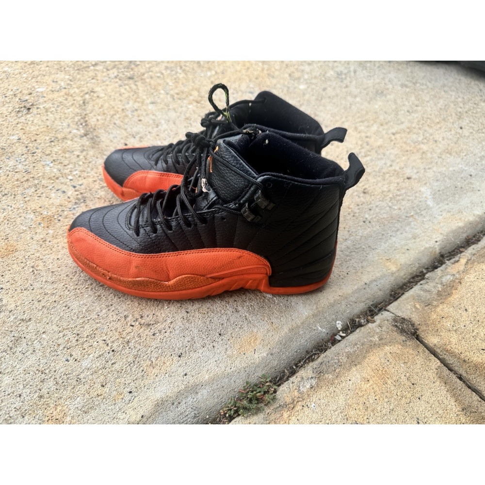 Nike Air Jordan 12 Retro W "Brilliant Orange" Size 8.5W Black Orange